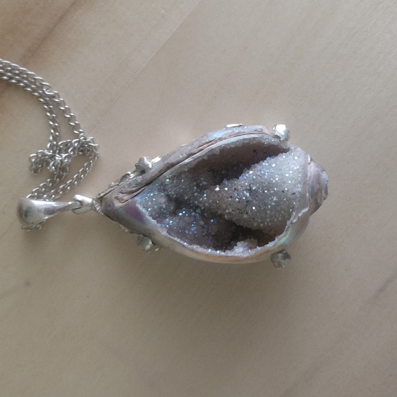 Sea Shell Pendant - Picture 7 of 10
